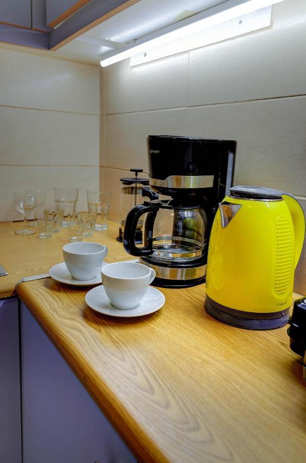 Sunny All Day Apartment Near Athens City Center المظهر الخارجي الصورة